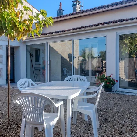 بيت للعطل Chai Nous Brizambourg