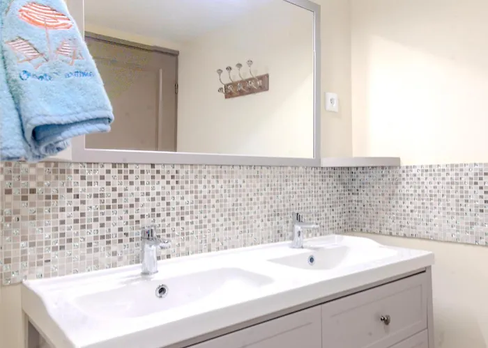 Chai Nous Holiday home Brizambourg